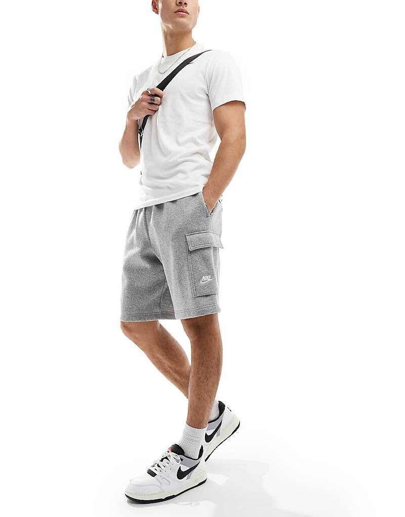 

Серые шорты карго Nike Club