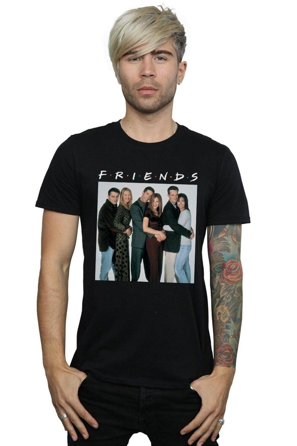 

Футболка с групповым фото «Объятия» Friends, черный