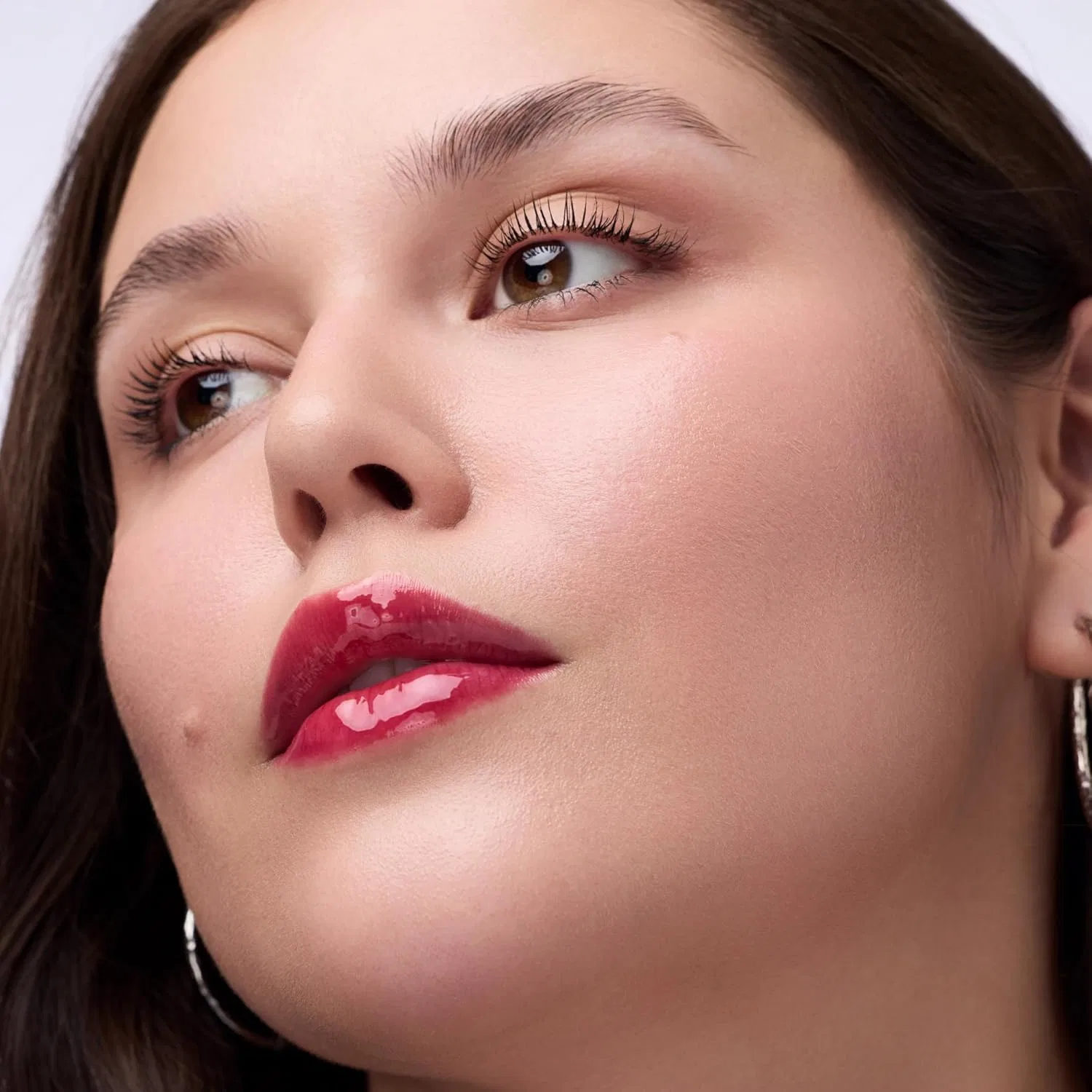 Тинтованное масло для губ «Glossin' Glow Tinted Lip Oil» от Catrice Catrice, 070 Make A Move — фото 4