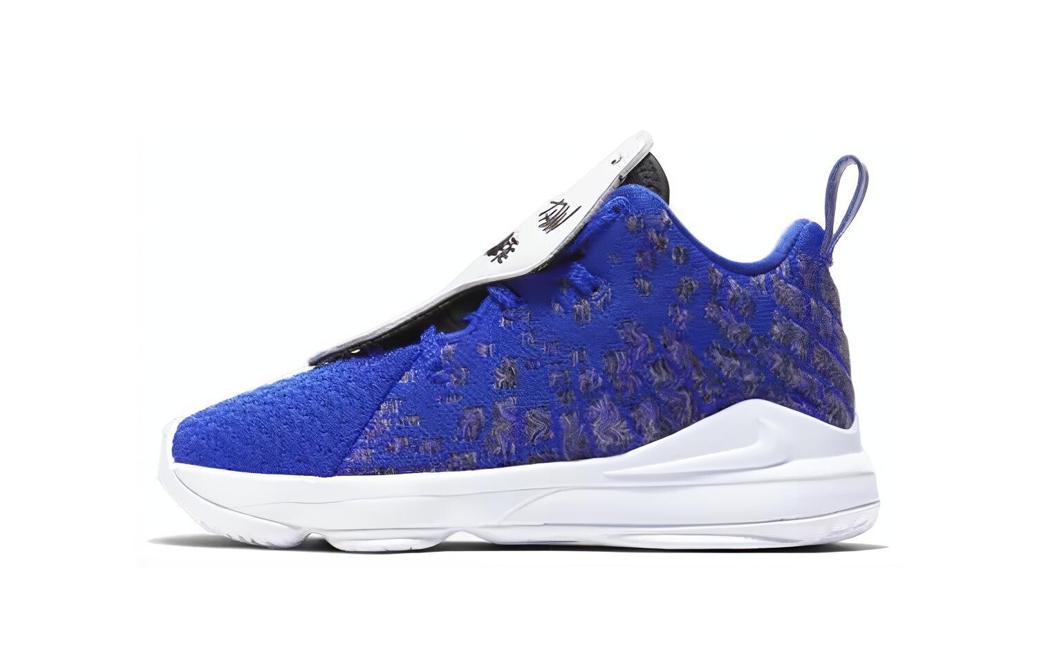 

Детские баскетбольные кроссовки Nike Lebron 17 PS