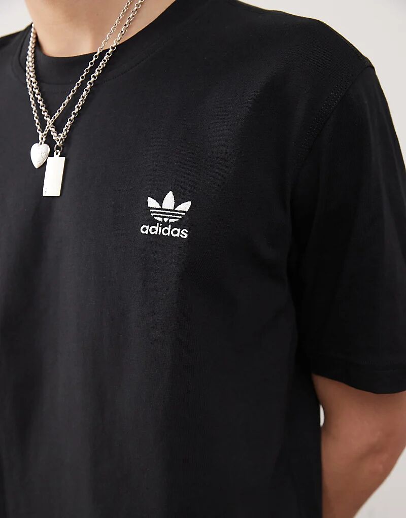 adidas Originals – Trefoil Essentials – Футболка черного цвета — фото 2