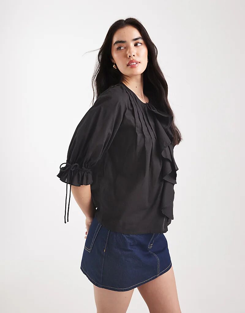 

Топ ASOS DESIGN с оборкой спереди, плиссировкой и завязкой спереди, черный