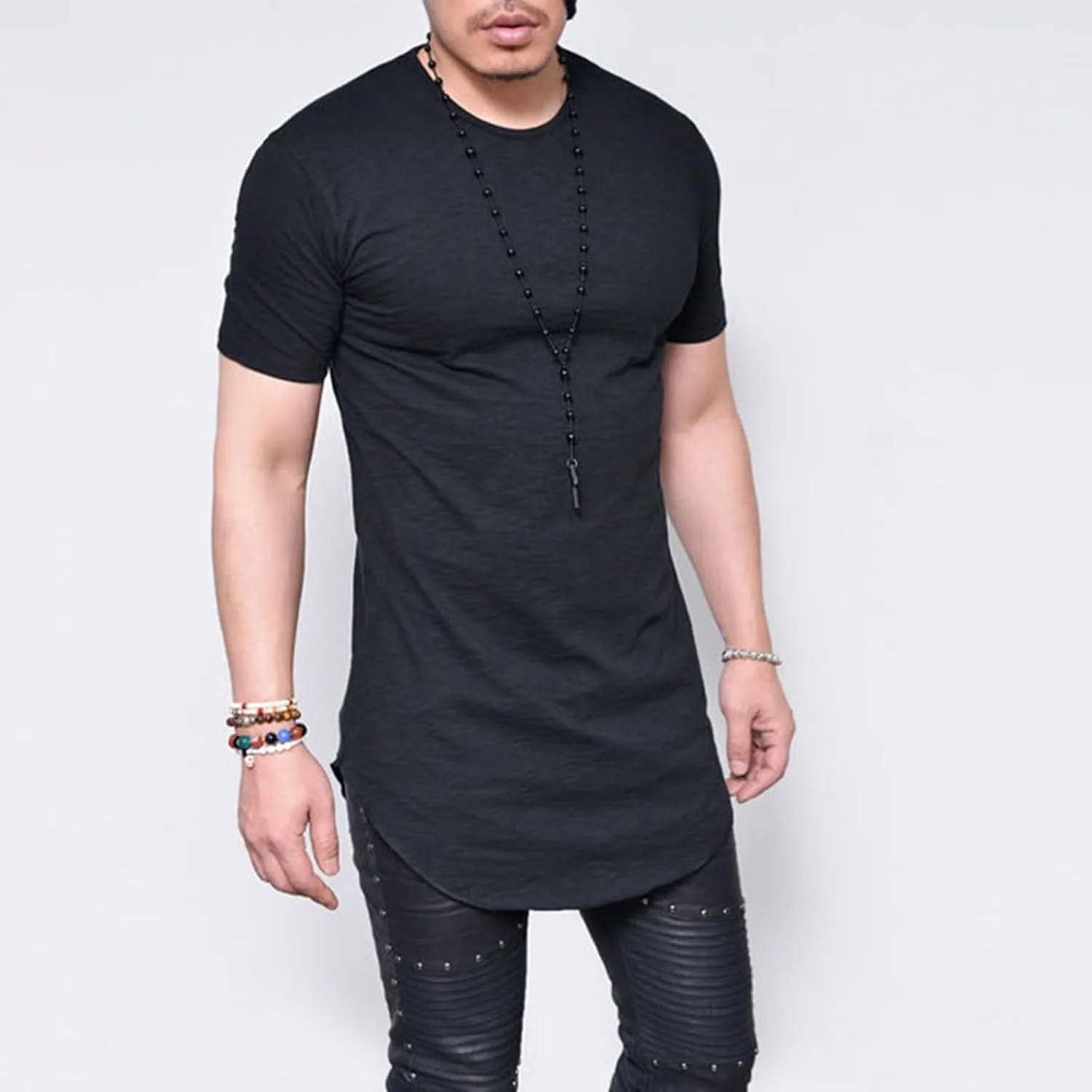 Мужская футболка с закругленным подолом и удлиненной спинкой, Slim Fit, для тренировок — фото 2