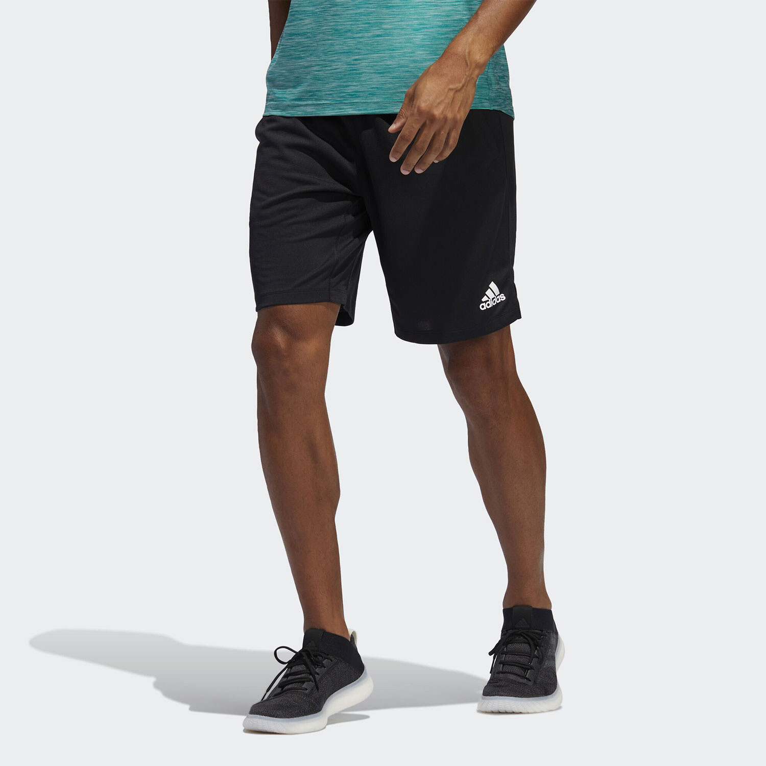 

Повседневные шорты мужские черные Adidas, черный