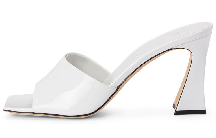 Giuseppe Zanotti /GZ Стильные женские сандалии белого цвета