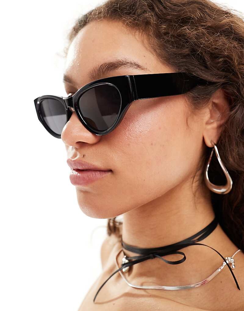 

Monki– Черные овальные солнцезащитные очки «кошачий глаз» из ацетата