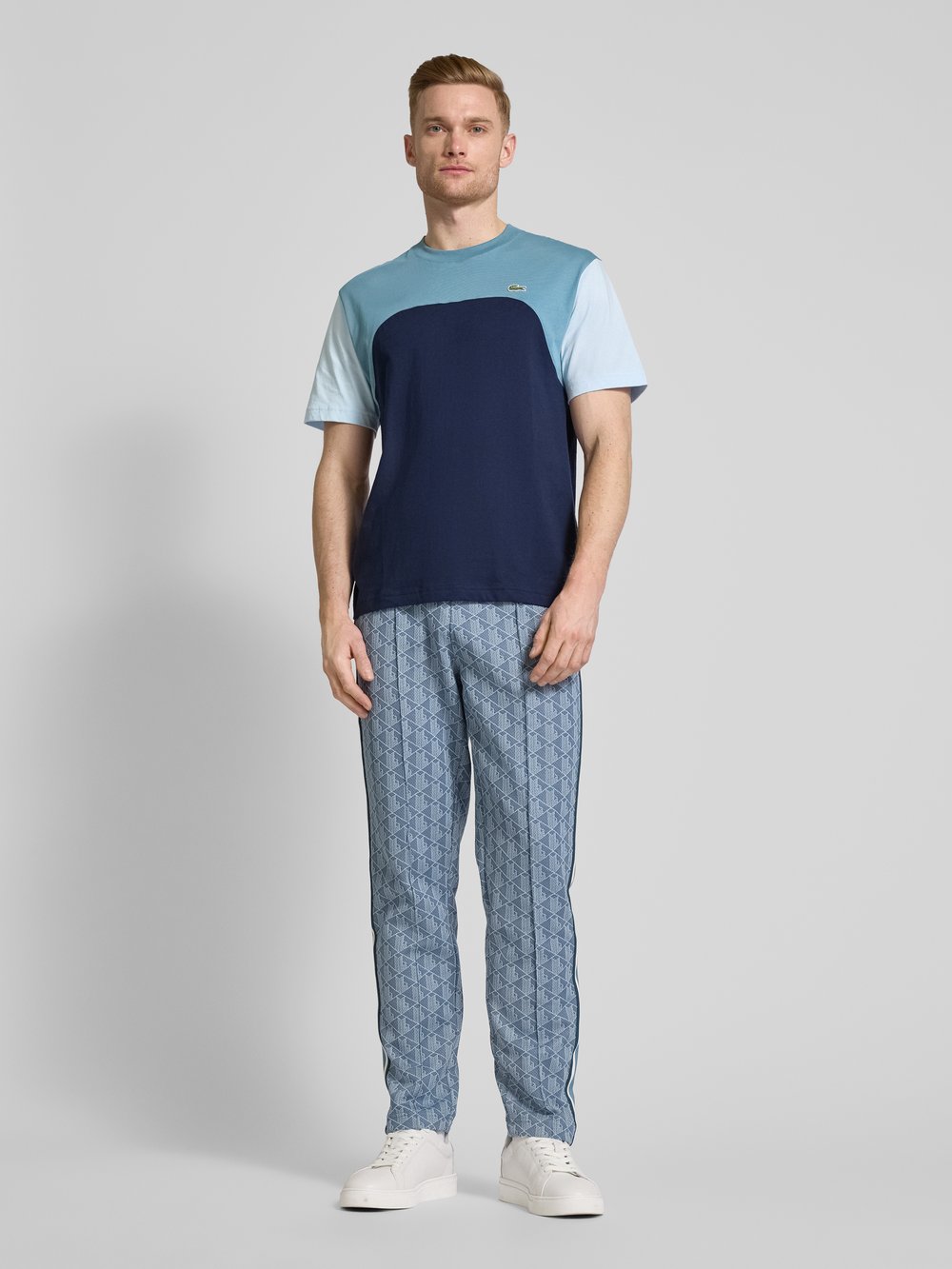 

Футболка с этикеткой Lacoste, синий