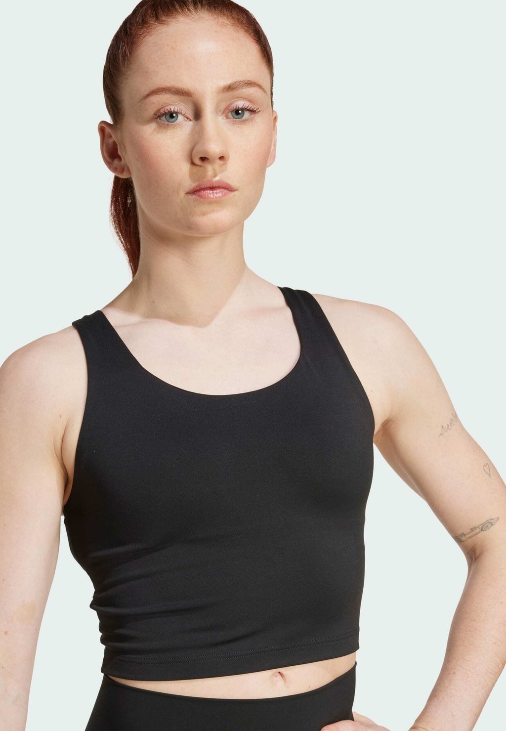 

Спортивный бюстгальтер средней поддержки ALL ME Adidas Performance, черный