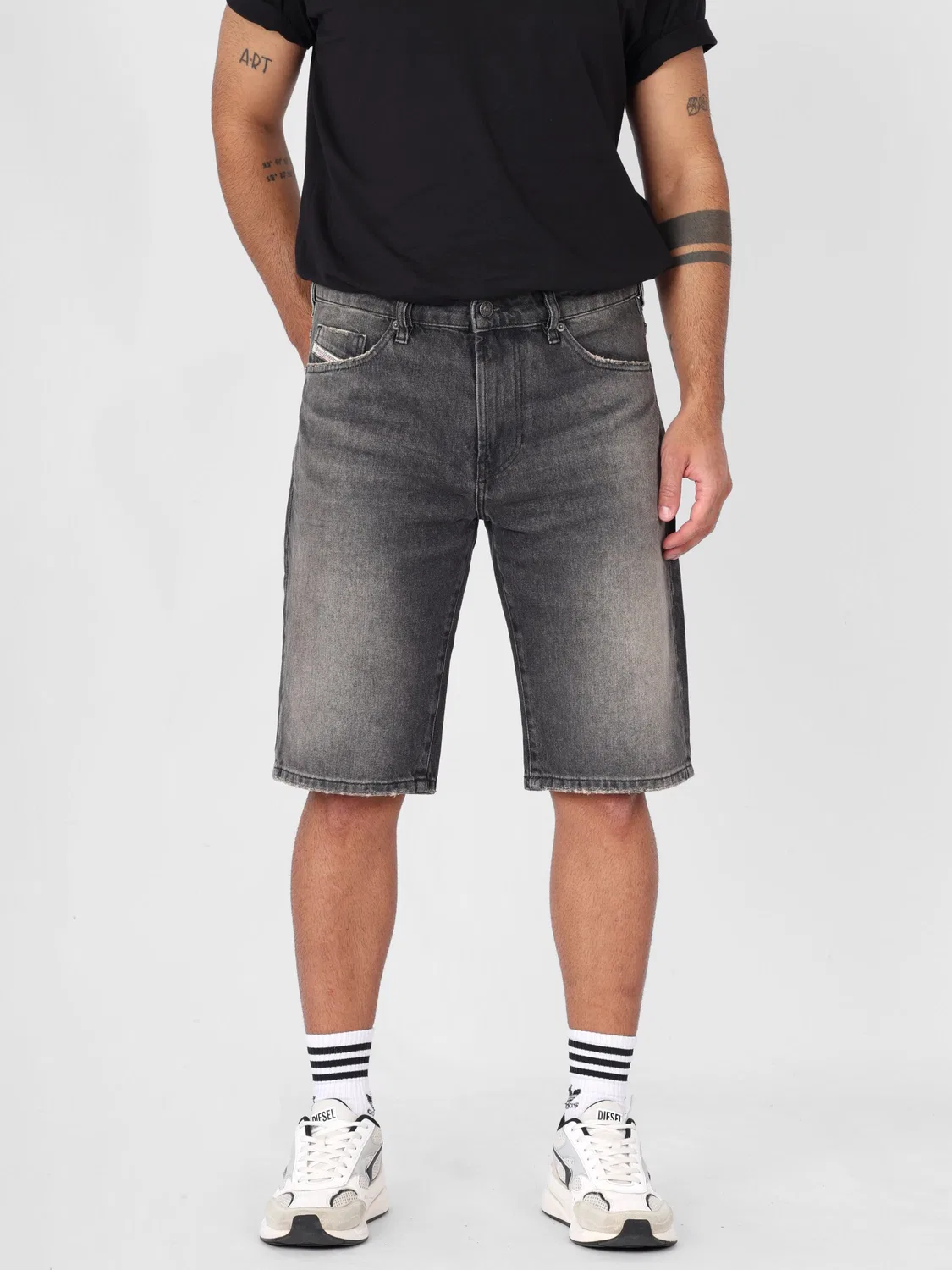 Джинсы Diesel Slim fit SLIM-SHORT серого цвета — фото 2