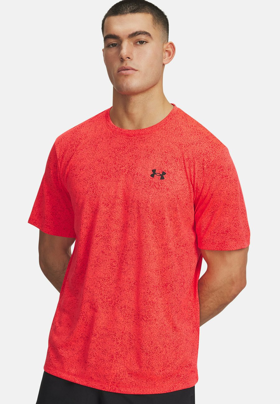 

Футболка Under Armour SHORT-SLEEVES PIXELATE, Racer Red /Red