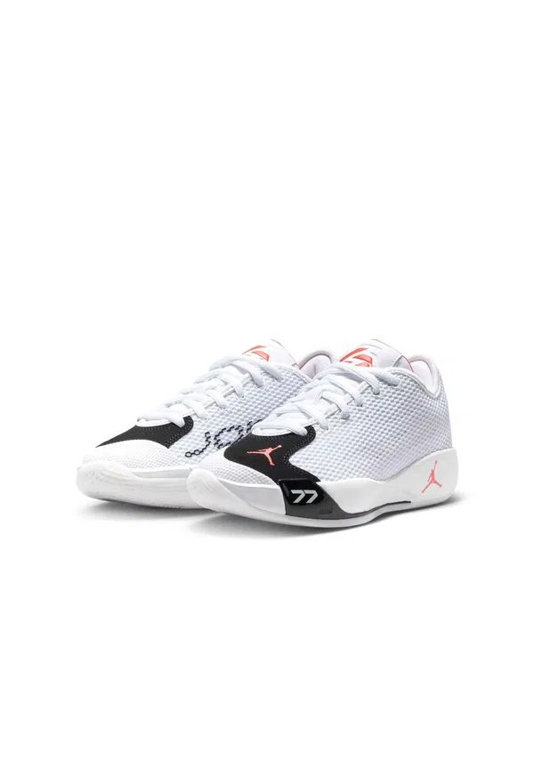 Детские баскетбольные кроссовки jordan luka 77 'love letter' Jordan, White Black Sail Bright Crimson — фото 2