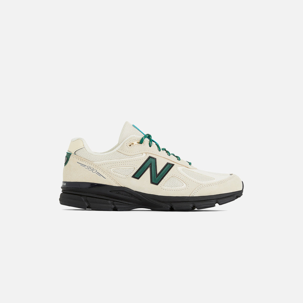 

Кроссовки New Balance Made in USA 990V4, цвет Macadamia Nut