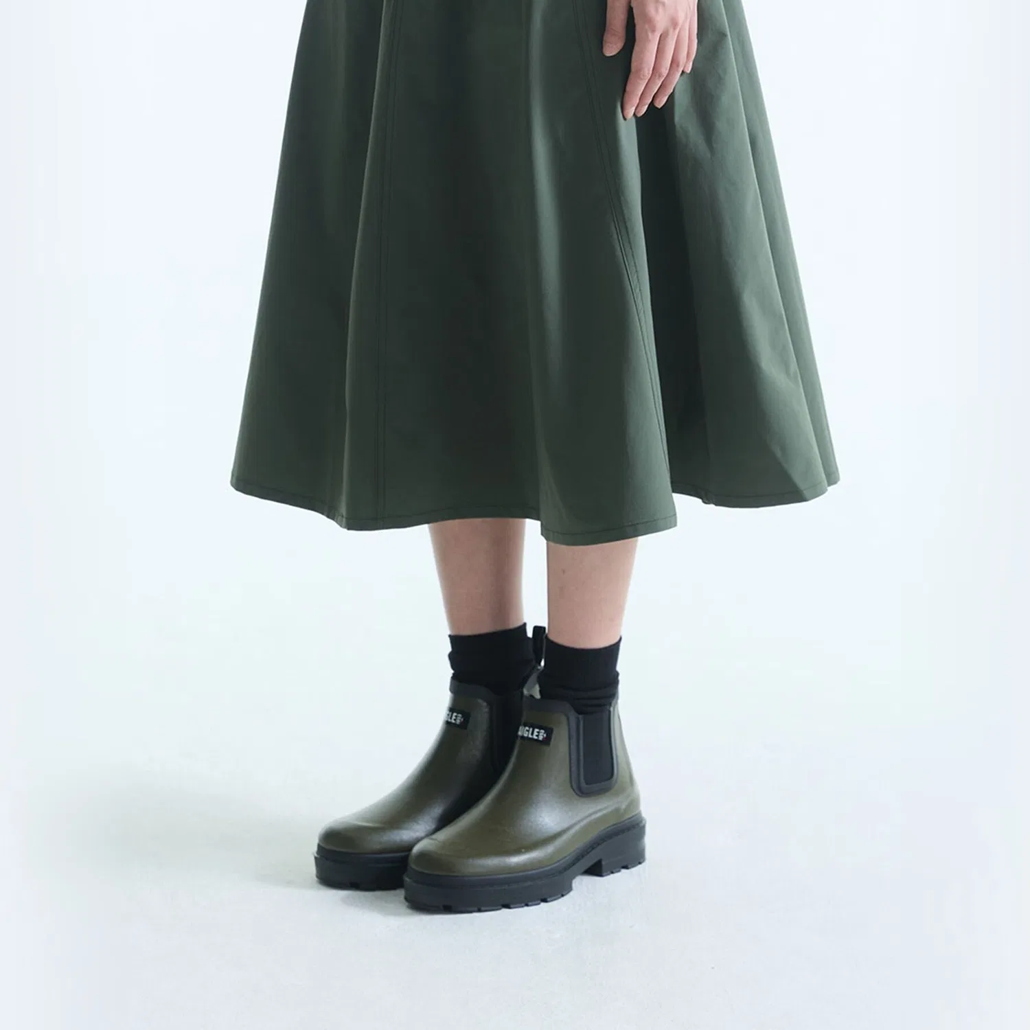 Унисекс резиновые челси-ботинки Chelsea Rain цвета хаки от Aigle