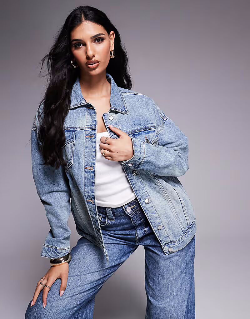 

Джинсовая куртка Armani Exchange светло-голубого цвета