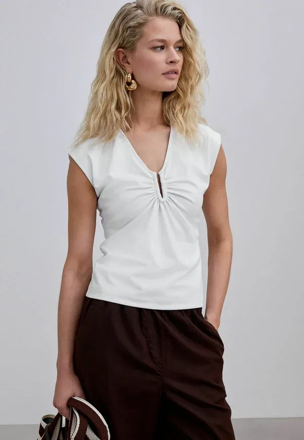 Футболка Next Regular fit deep v neck cap sleeve top, белый