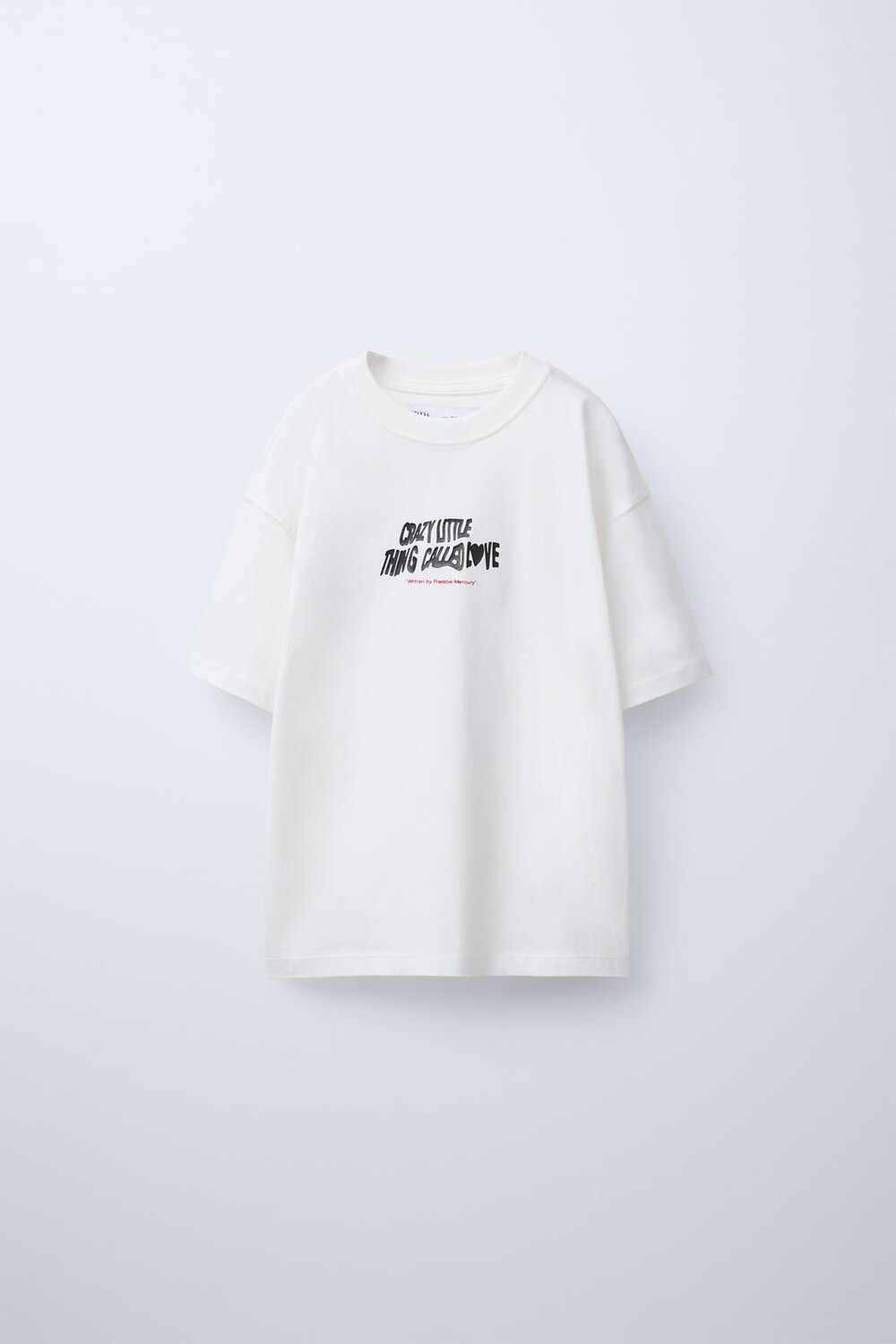 

Футболка с рельефным принтом ZARA, белый