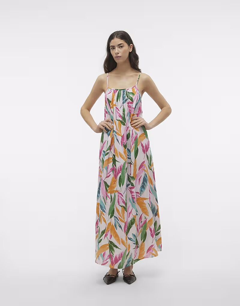

Платье Vero Moda цвета малинового сорбета