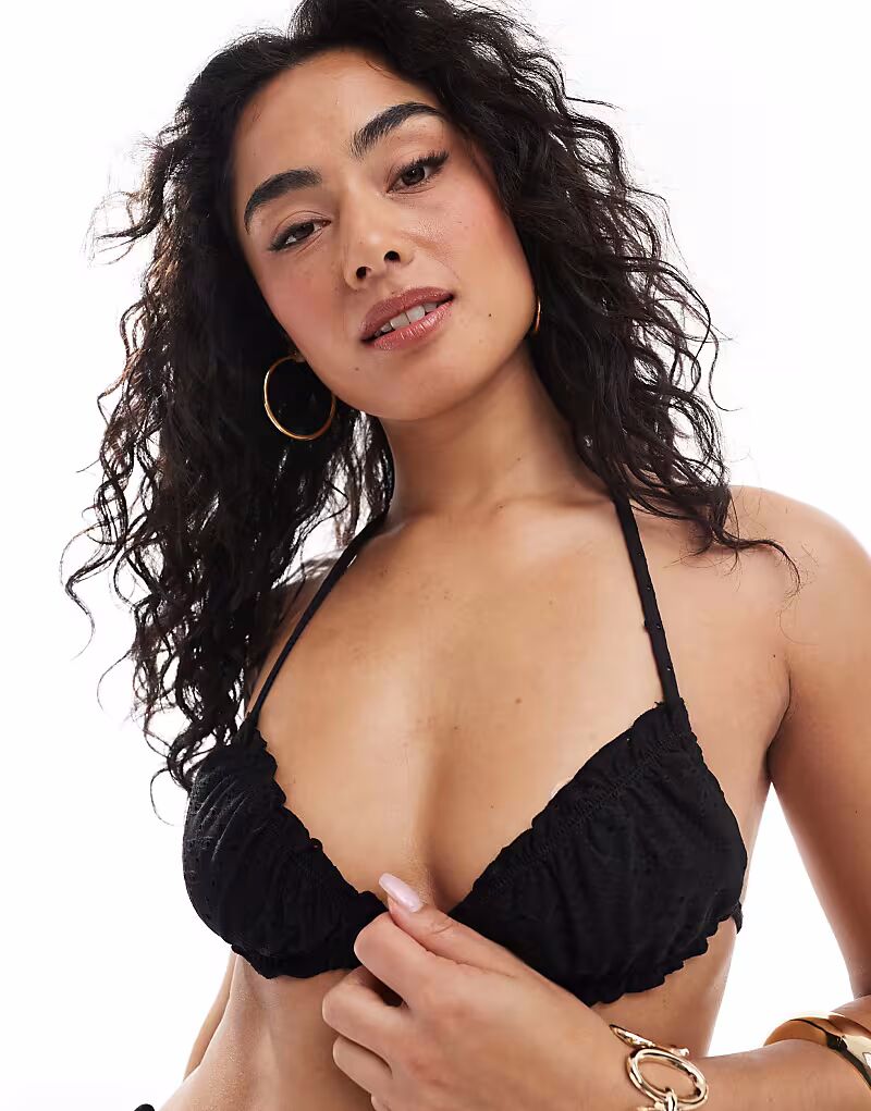 

Верх бикини Daisy Street с завязками спереди и оборками, выполненный в черном шитье