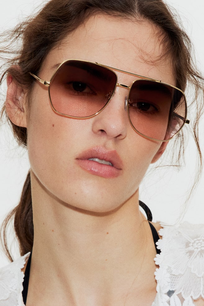 

Солнцезащитные очки H&M, золотой
