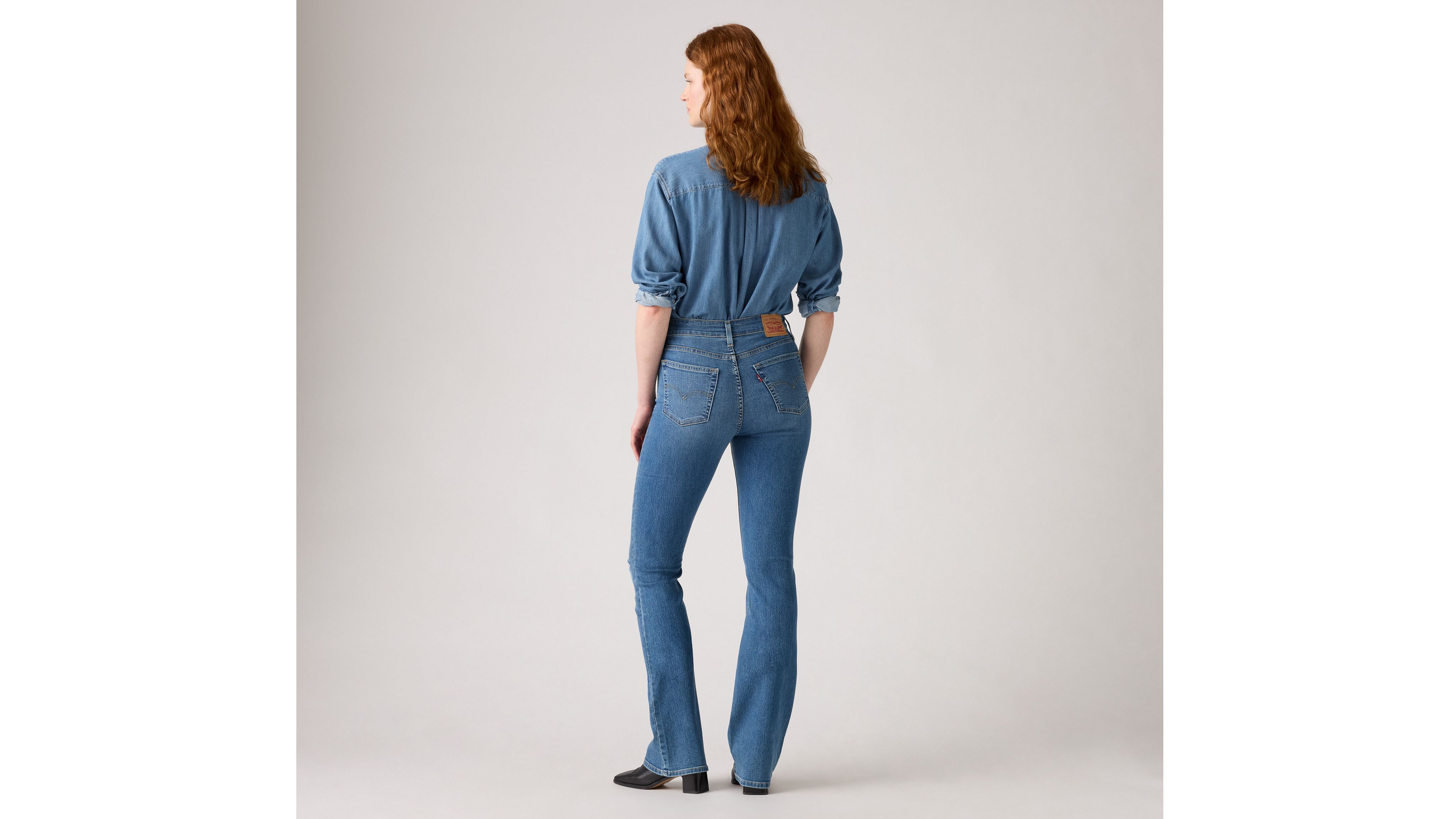 Женские джинсы Bootcut с высокой талией 725 Levi's, Timeless Tint - Medium Wash — фото 4