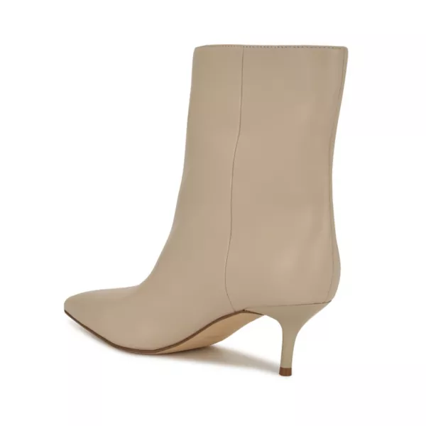 Женские ботильоны Charma с острым носом и небольшим каблуком Nine West, цвет light natural leather — фото 3