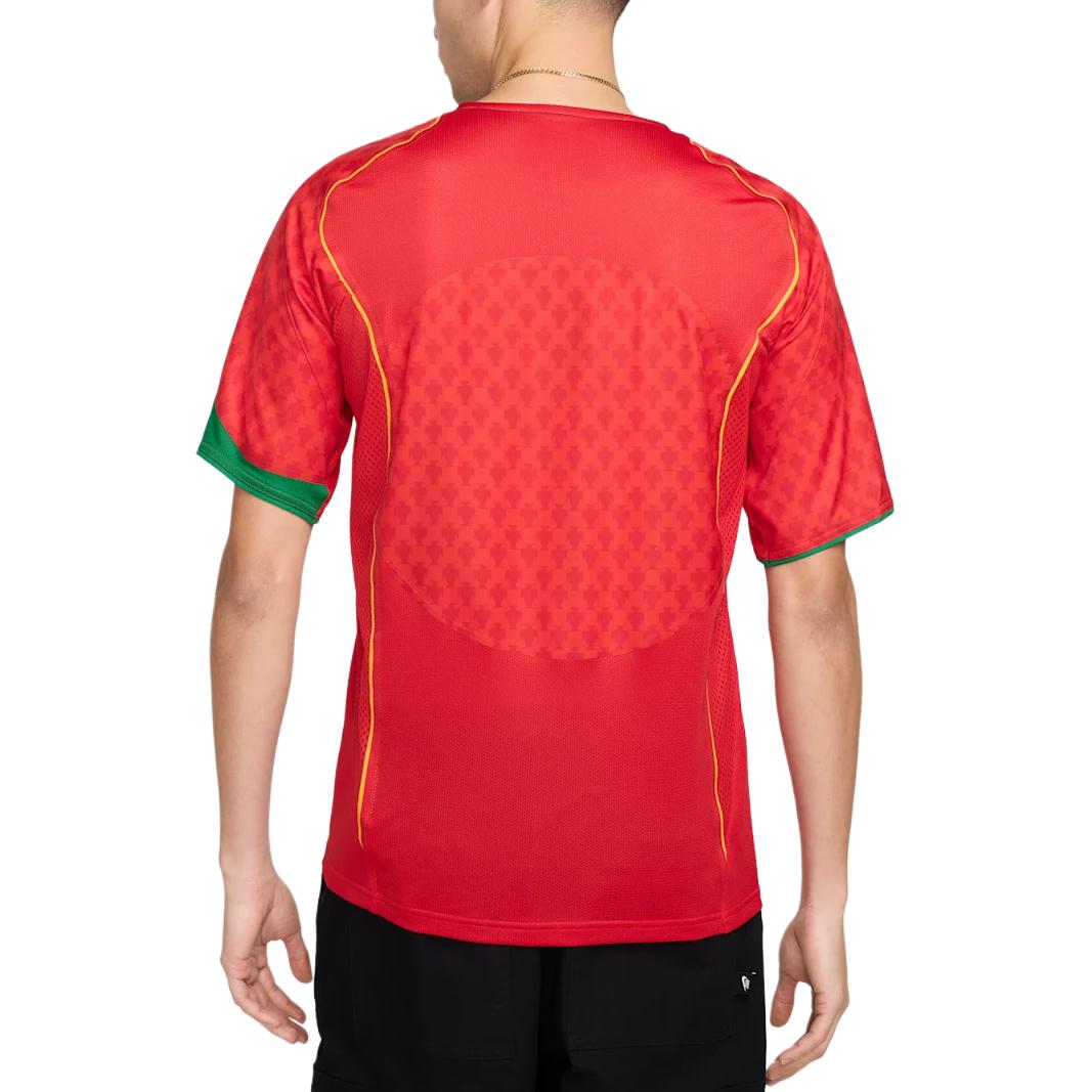 Футболка Portugal 2004 Reissue Men's Soccer Replica Jersey Nike, красный — фото 3