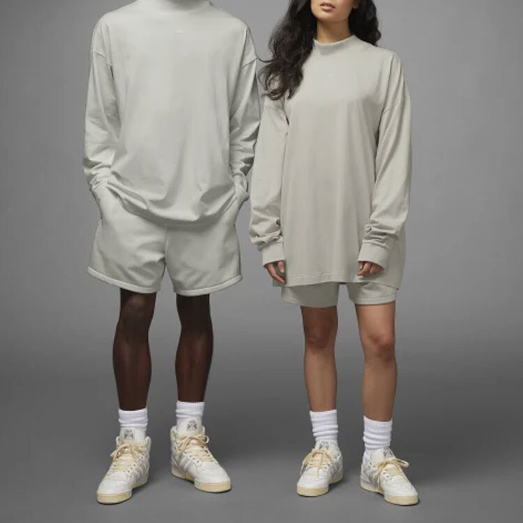 Футболка унисекс светло-серая Adidas, серый — фото 3