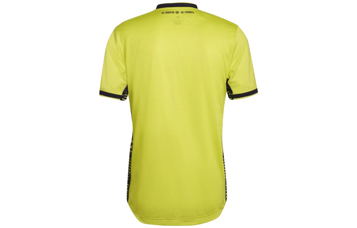 Футболка мужская Astonishing Yellow Adidas — фото 3