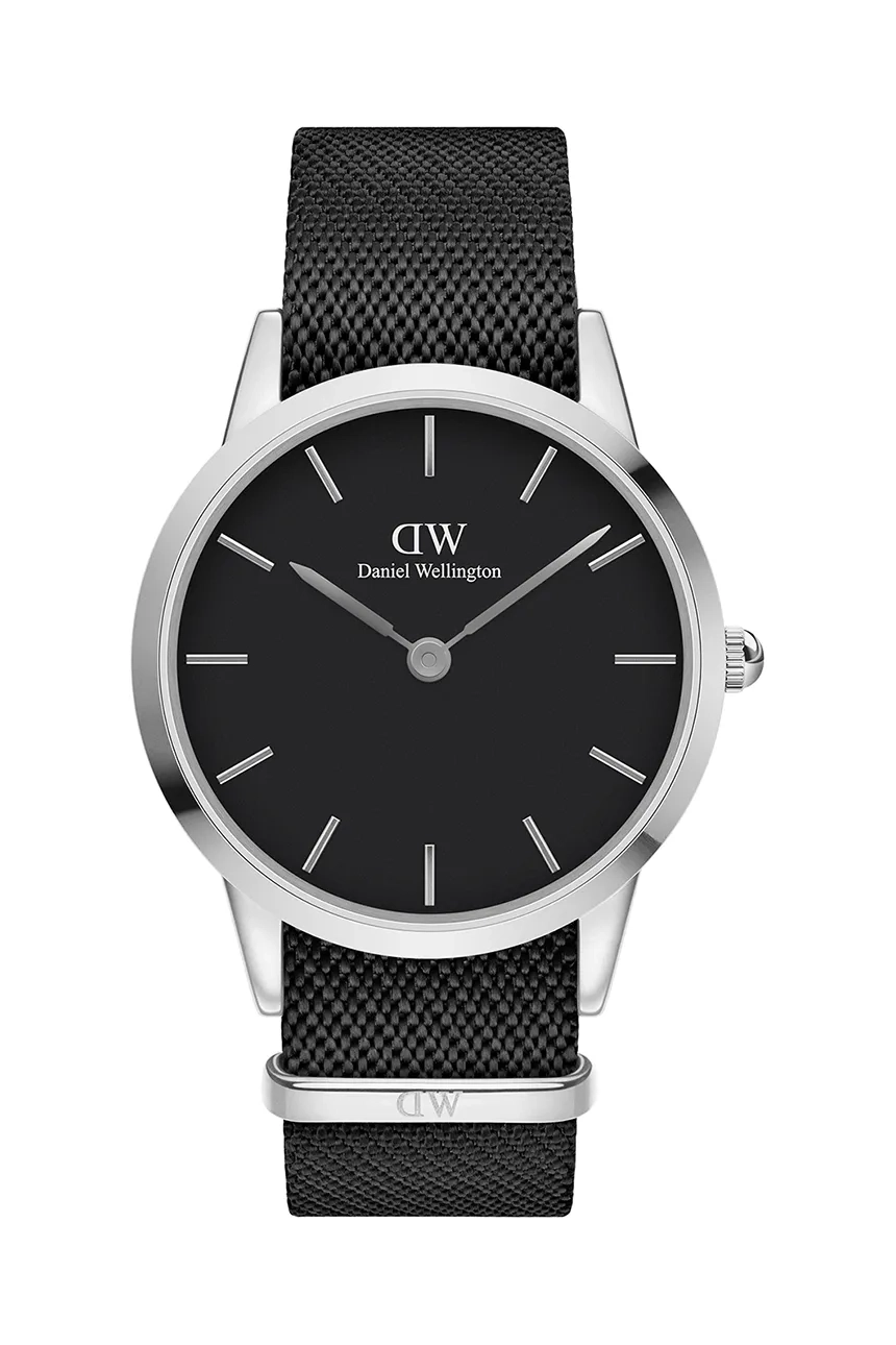 

Часы Daniel Wellington, черный