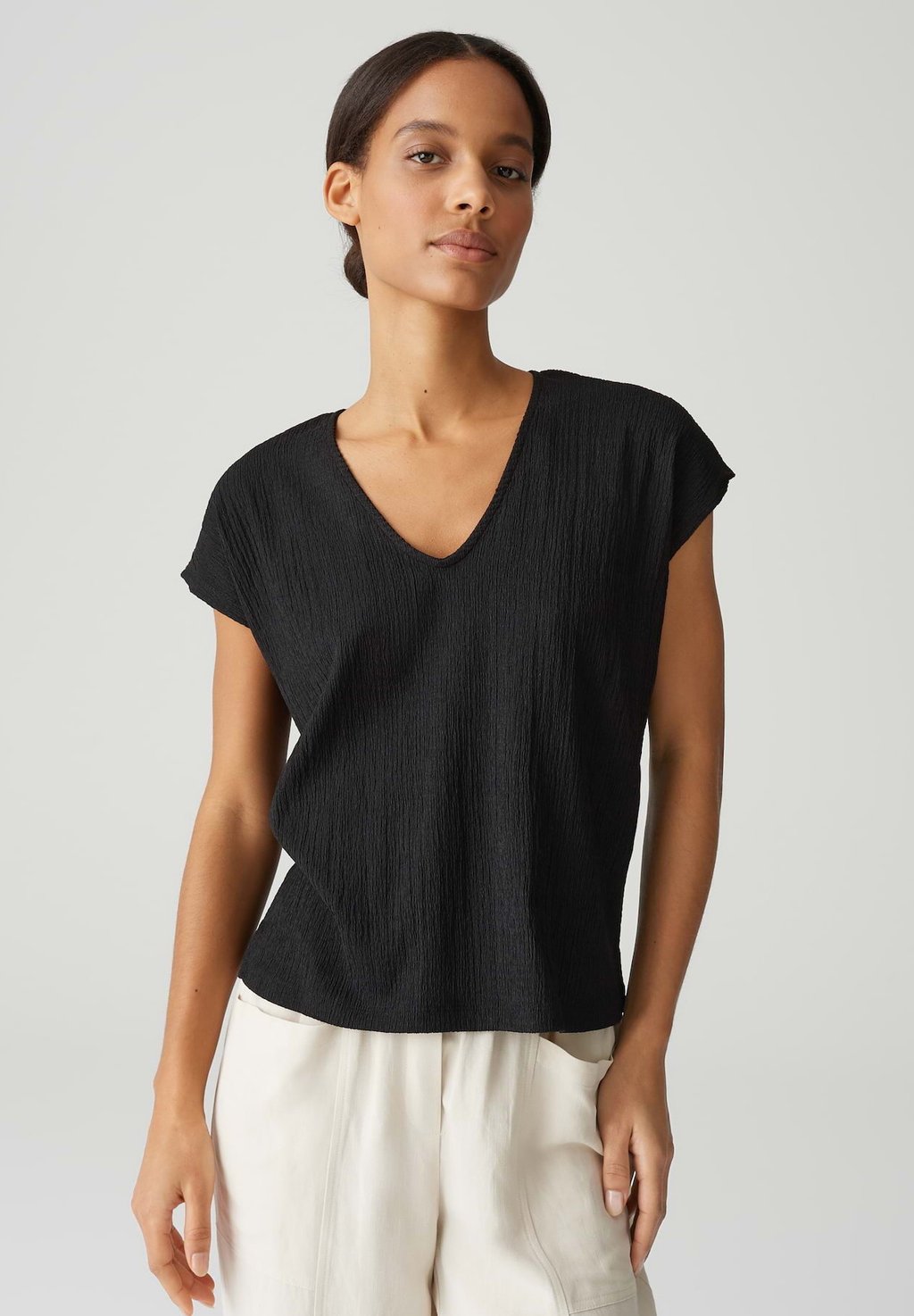 

Базовая футболка BOXY FIT CRASH OPUS, черный