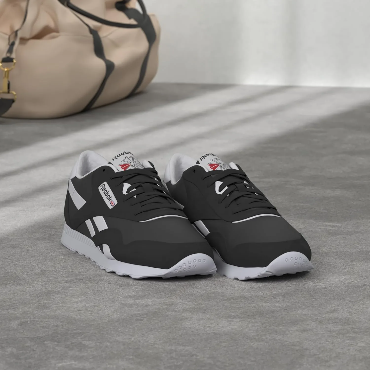 Мужские кроссовки Reebok Club C 85 Amazon Renewed, белый/черный — фото 2