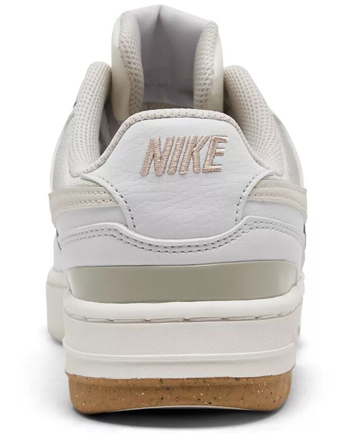 Женские повседневные кроссовки Gamma Force от Finish Line Nike, белый — фото 4