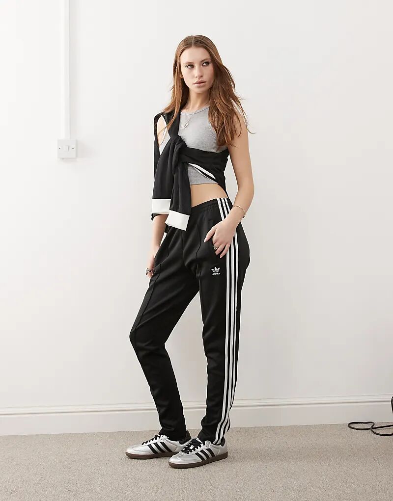 

Спортивные брюки Adicolor Superstar черного цвета adidas Originals
