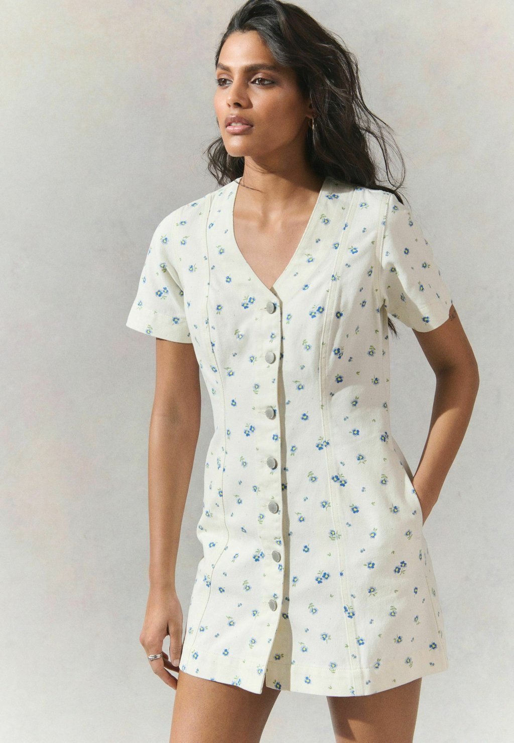 

Джинсовое платье REGULAR FIT - V-NECK Next, бежевый
