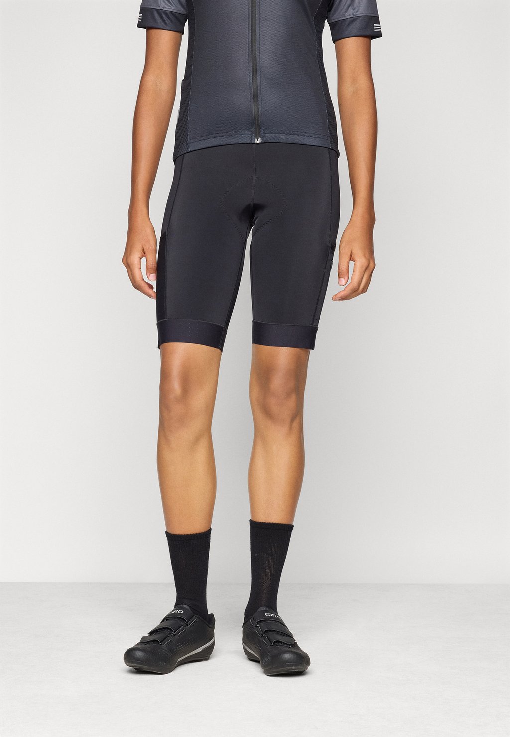 

Леггинсы SHORT EXPLORER CARGO ODLO, черный