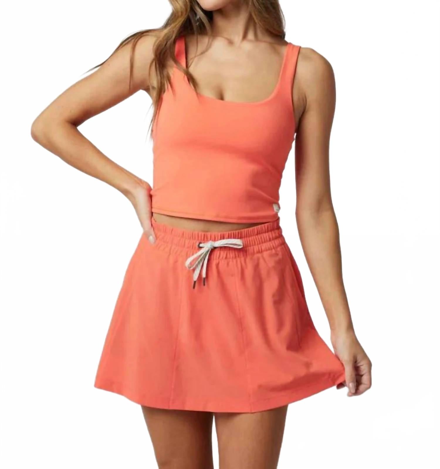 

Ежедневный укороченный топ цвета помело Vuori, Pomelo