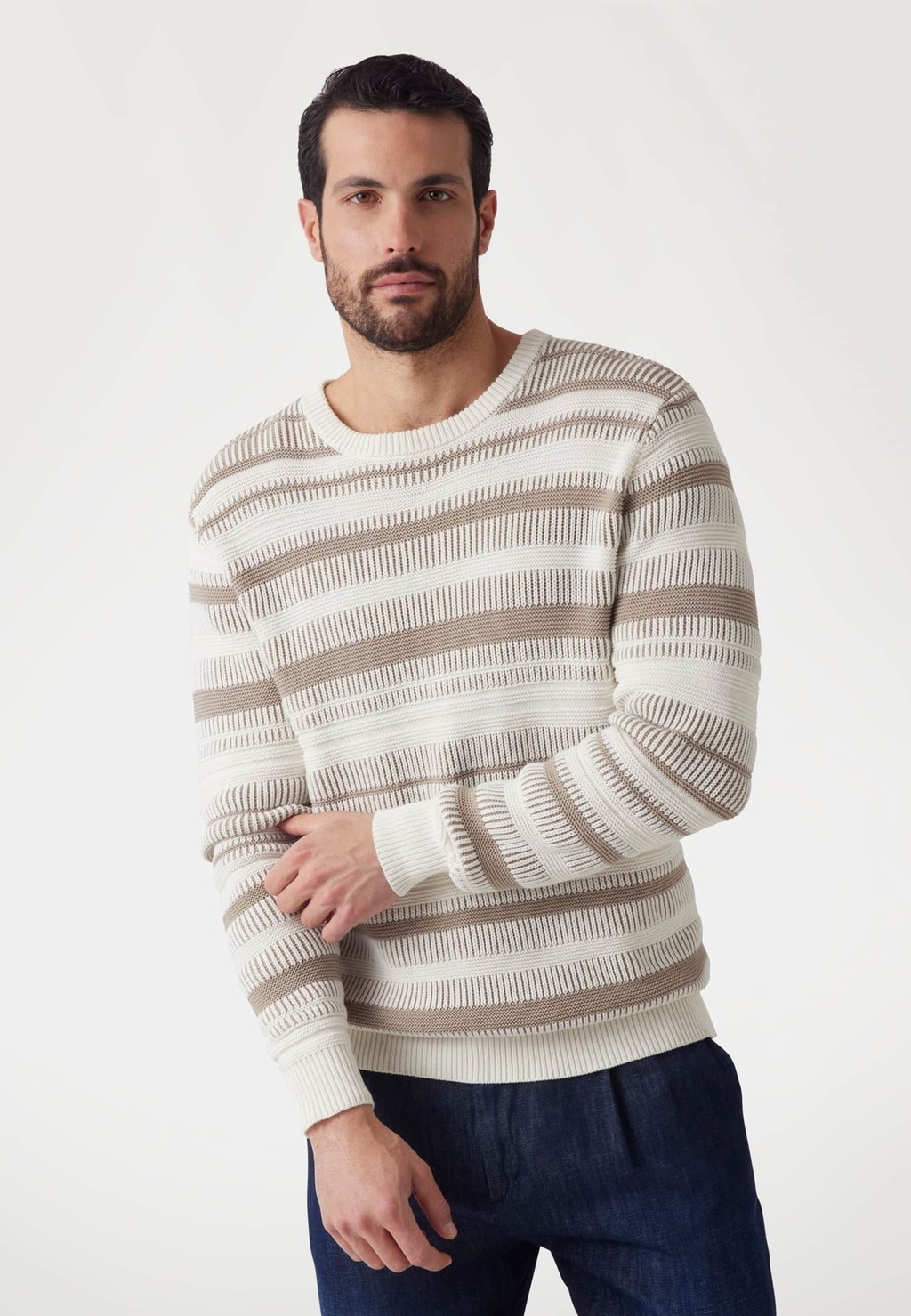 

Джемпер À RAYURES COUPE CLASSIQUE Guess, бежевый