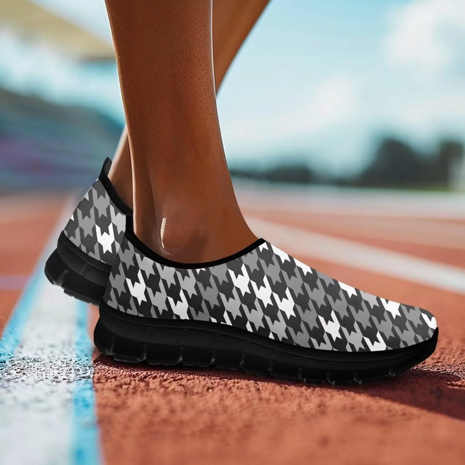 Женские кроссовки Howilath Slip on, дышащие повседневные лоферы для бега, удобная обувь без шнурков с противоскользящей подошвой, серый — фото 4