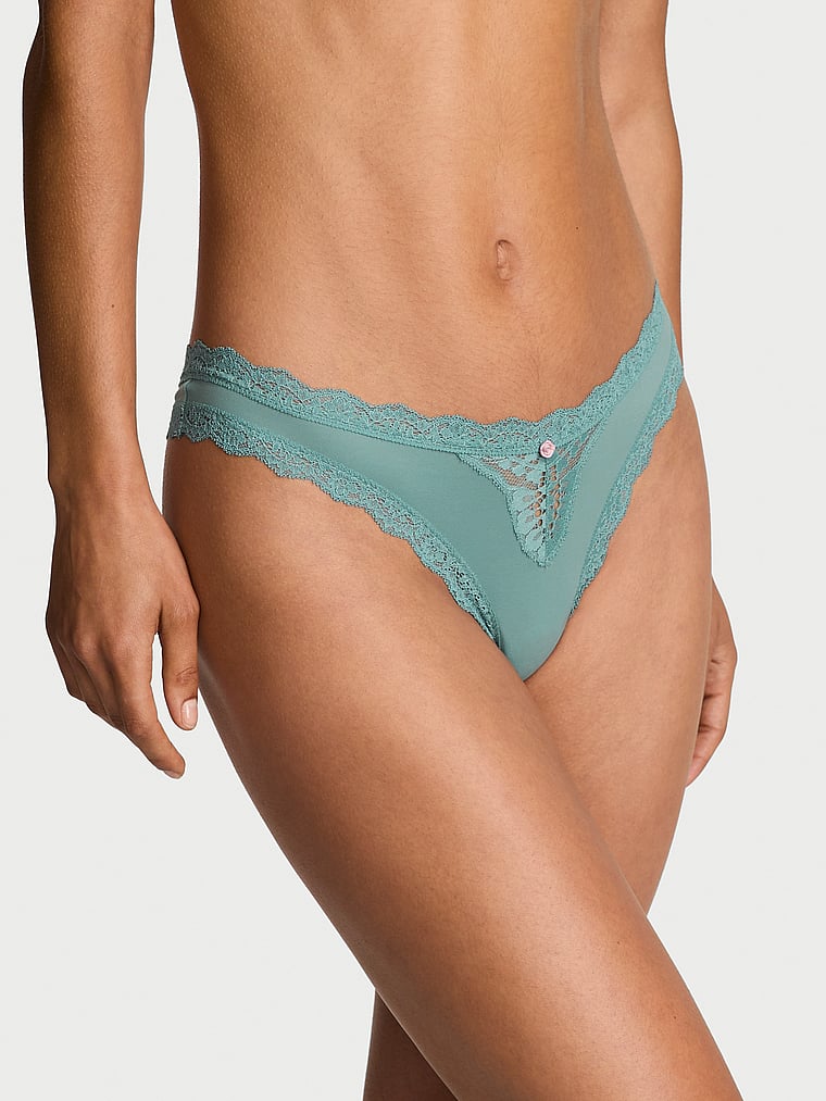 

Трусики-Стринги с кружевной отделкой Dream Angels, lace trim arctic green
