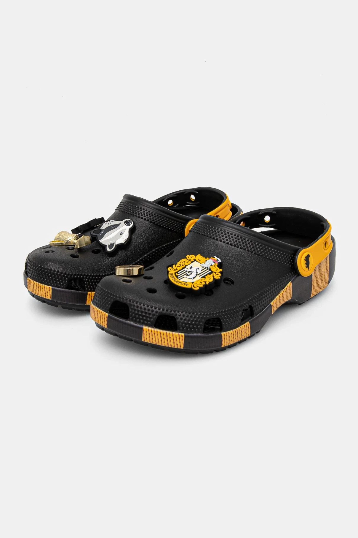 

Классические шлепанцы Hufflepuff Clog Crocs, черный