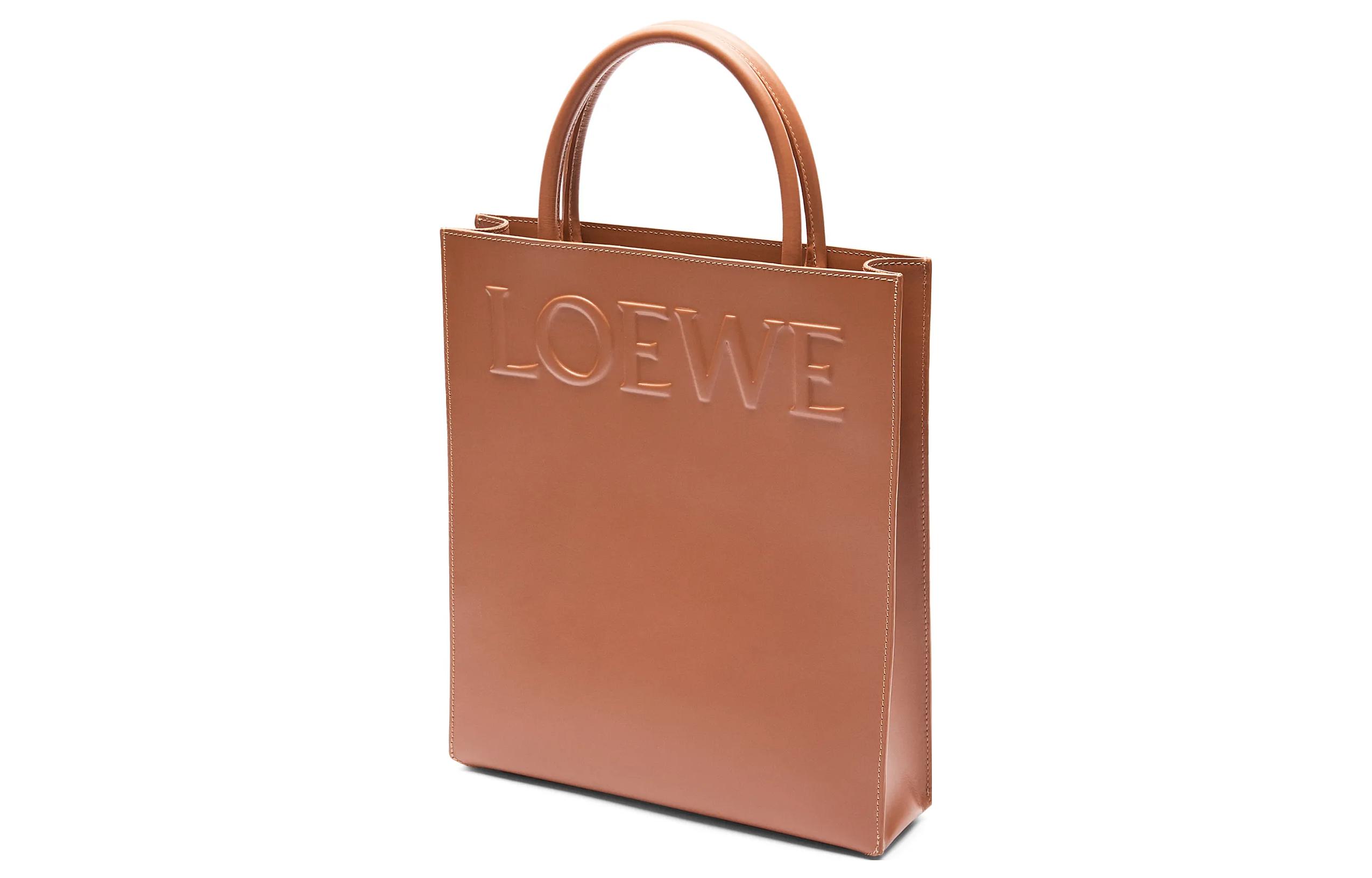 LOEWE Глянцевая кожаная сумка-шоппер через плечо кроссбоди женская коричневая — фото 2