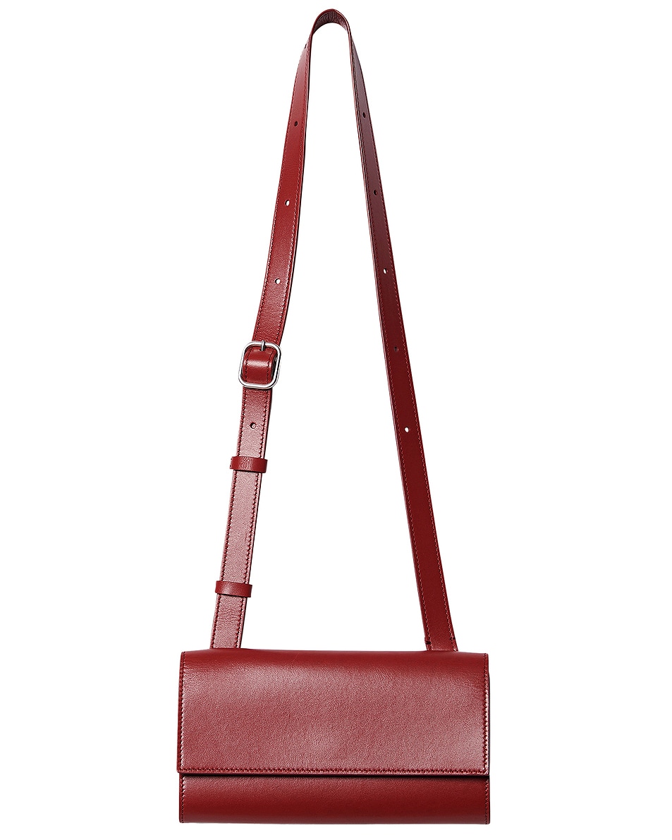 

Сумка с клапаном на поясе The Row, Barn Red ANS