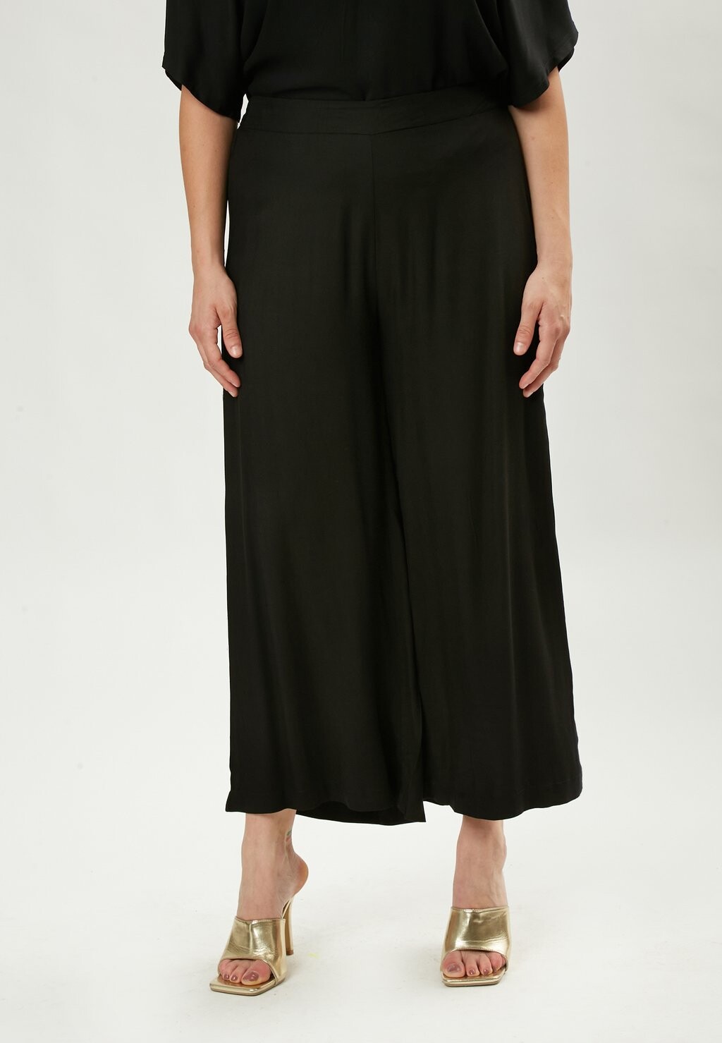 

Брюки WIDE LEG Maison Form'elle, цвет black