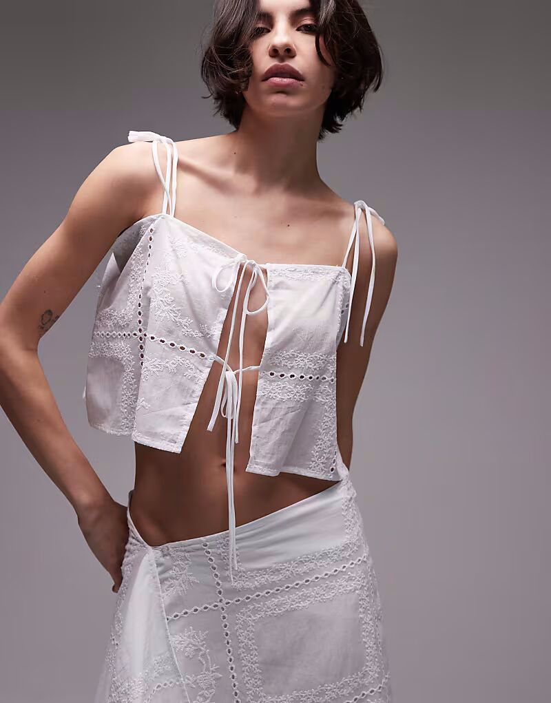 

Топ из хлопка с вышивкой, квадратным вырезом, завязкой спереди, свободный, белого цвета Sndys