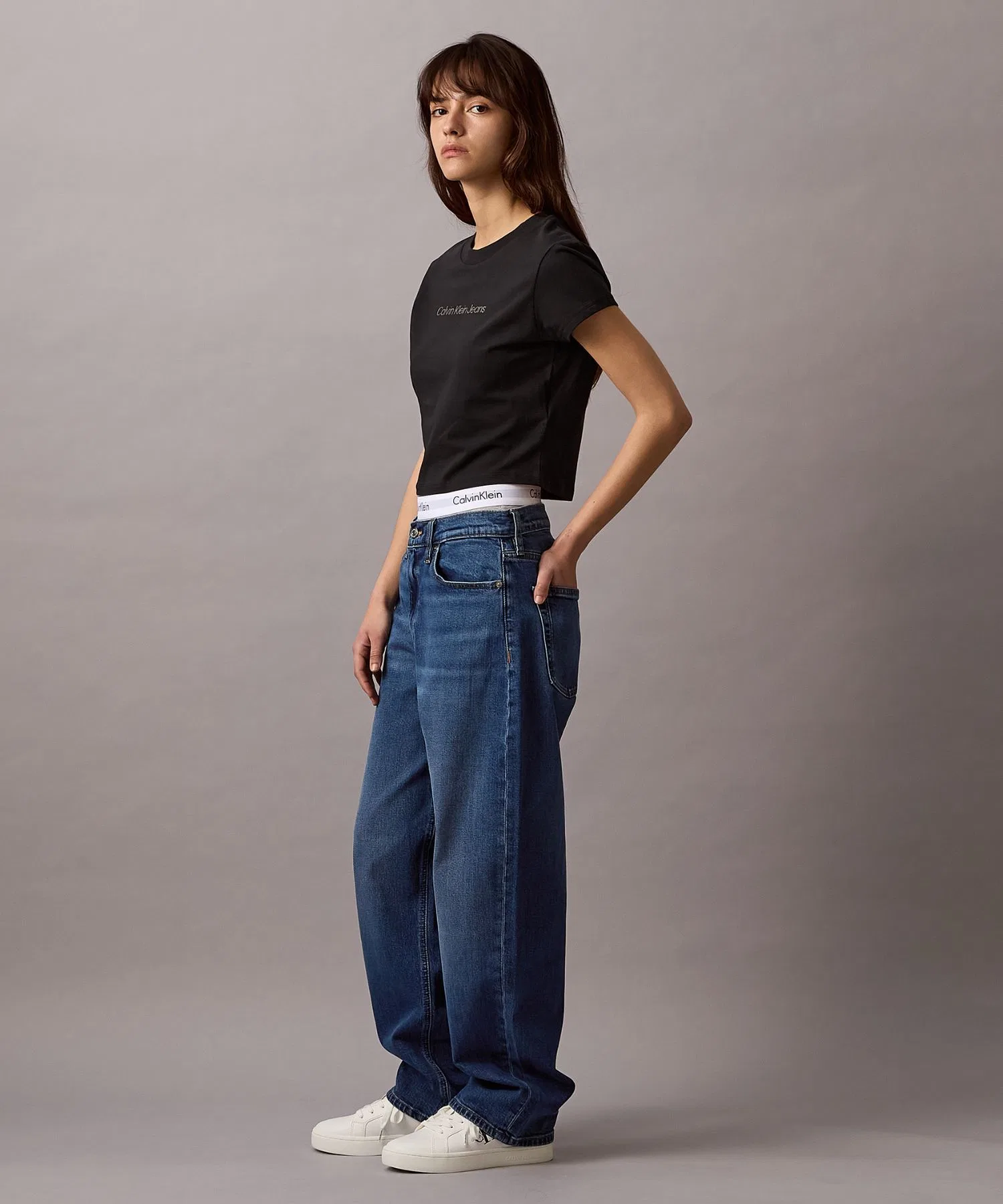 Женская футболка Calvin Klein Jeans Baby T-shirt — фото 4