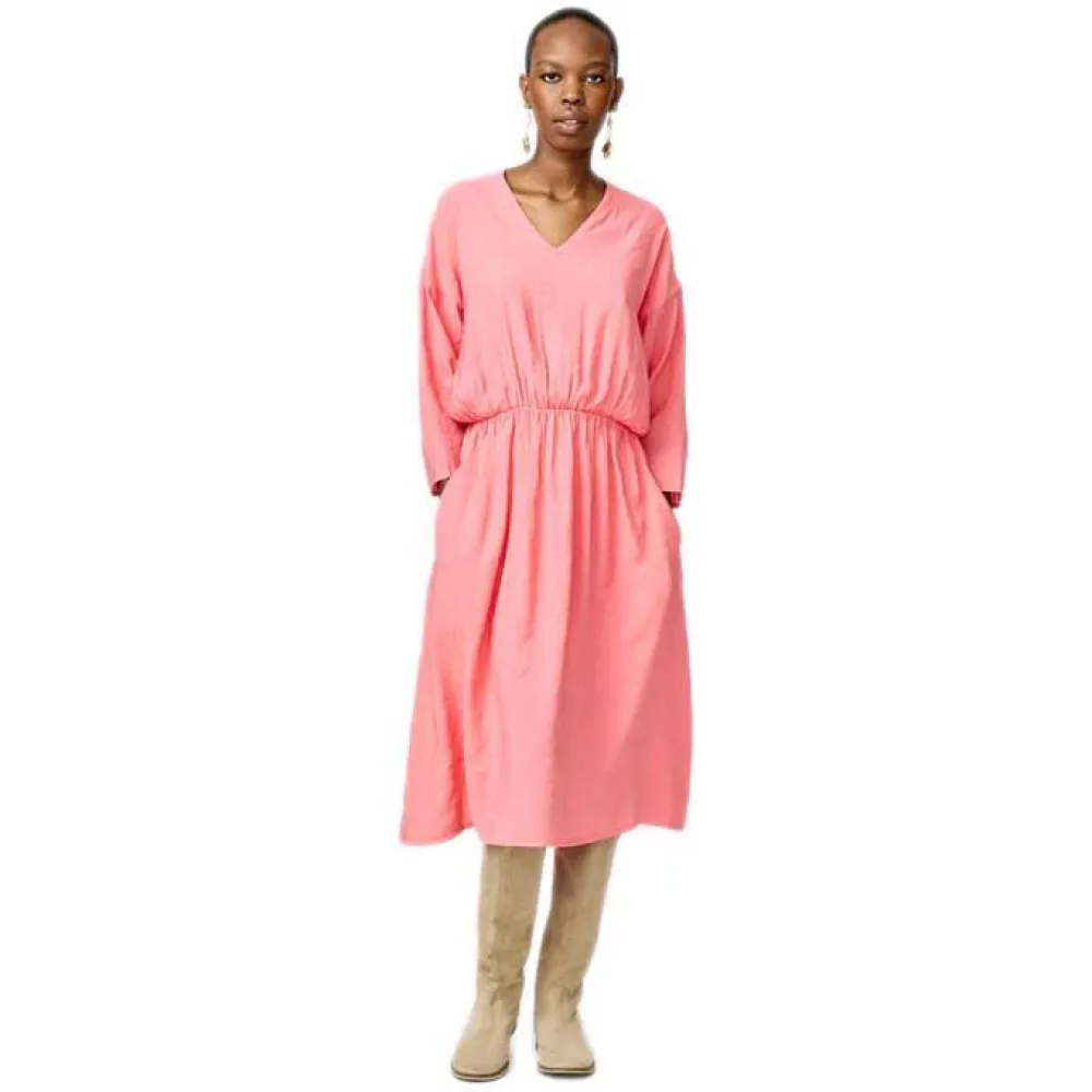 

Платье Makia Nea 3/4 sleeve, розовый