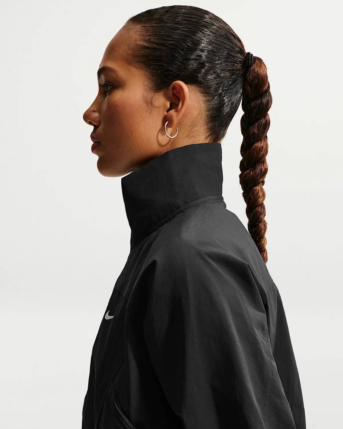 Женская свободная куртка Nike Sportswear Everything Wovens с защитой от УФ-лучей Repel, Black/White — фото 3