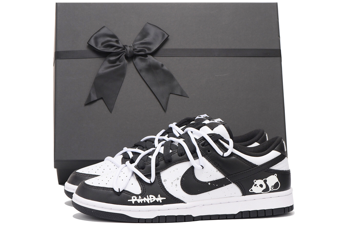 

Кроссовки Nike Dunk Skateboard Shoes Women's Low-Top White