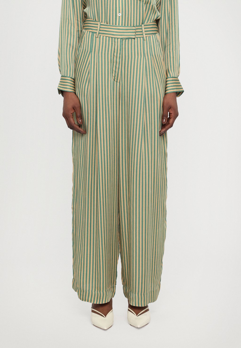 

Брюки CARA PANT MILLE, зеленый
