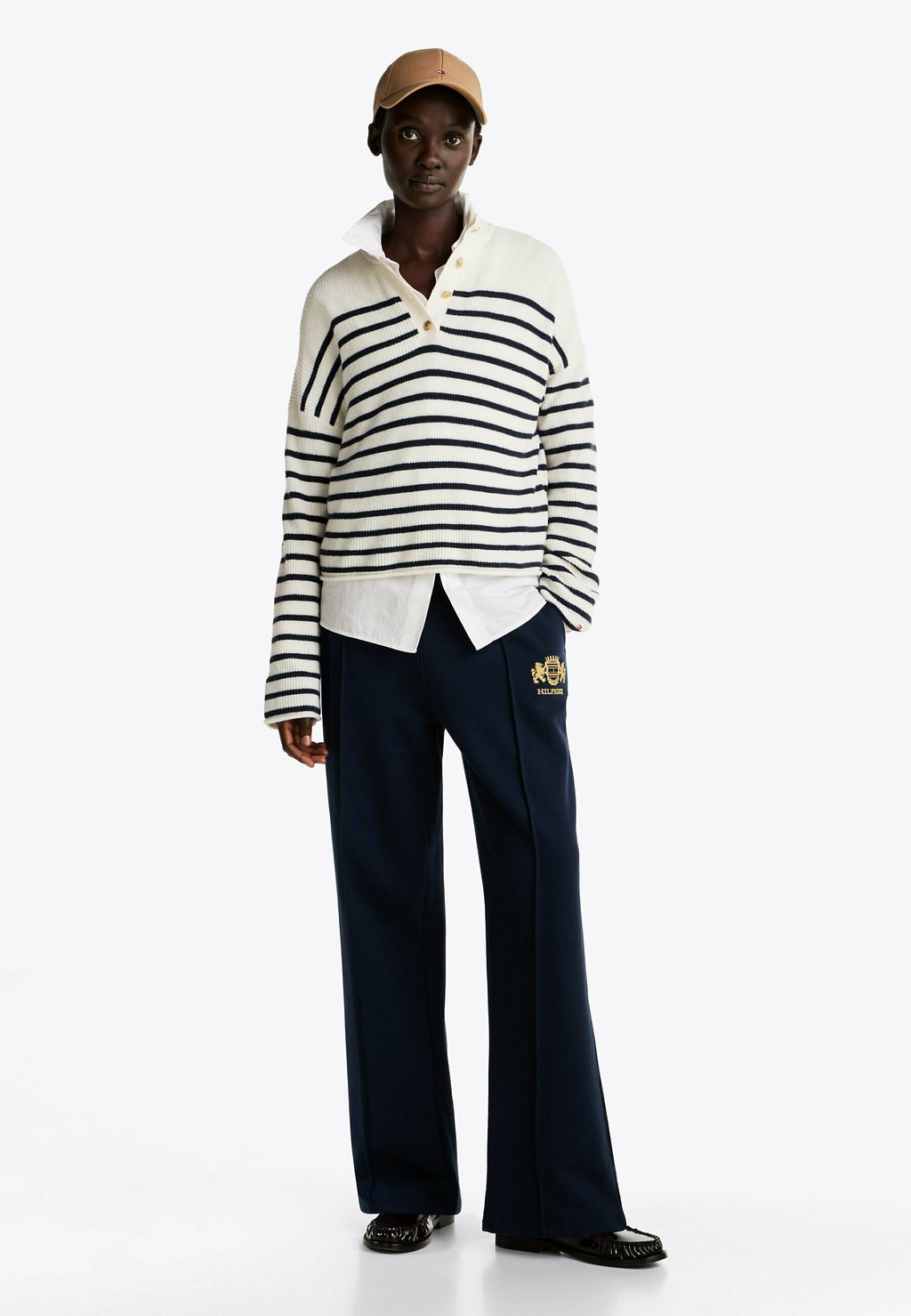 

Спортивные брюки LOGO EMBROIDERY Tommy Hilfiger, темно-синий